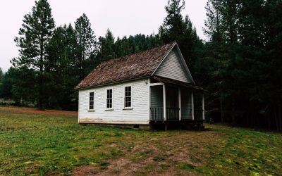 Remont starego domu – jak przebiega, kiedy się opłaca?